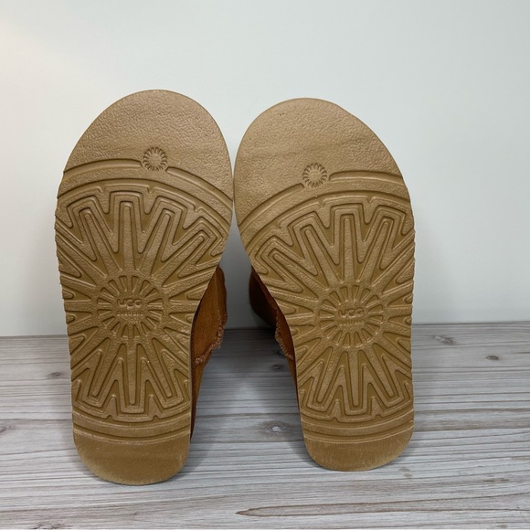 UGG Australia Bailey Suede Button Triplet II Water-Repellent Boots Size 7 - Picture 13 of 13